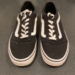 Vans ward women’s size 9 (black)